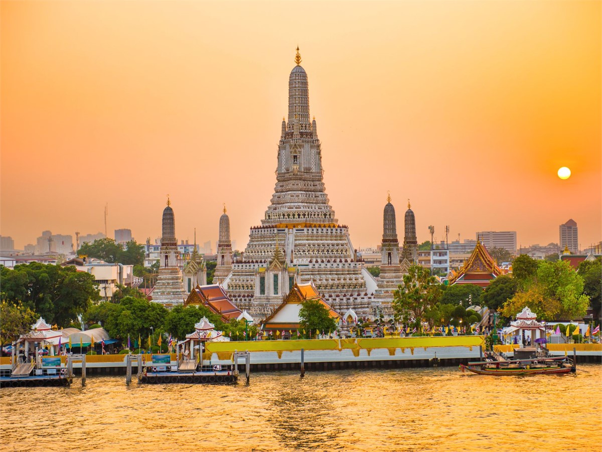 Wat Arun Temple in Bangkok