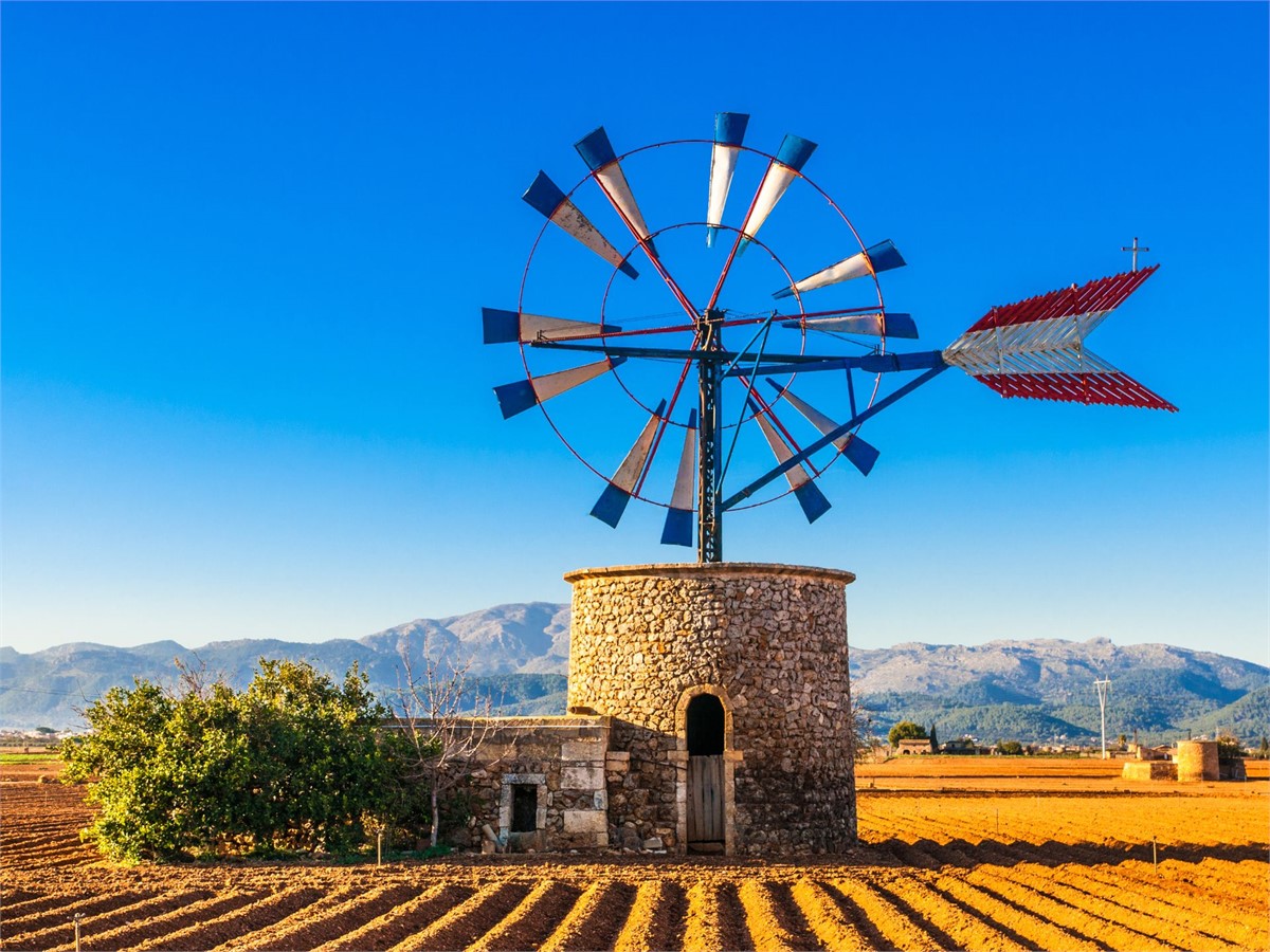 Traditionelle Windmühlen auf Mallorca