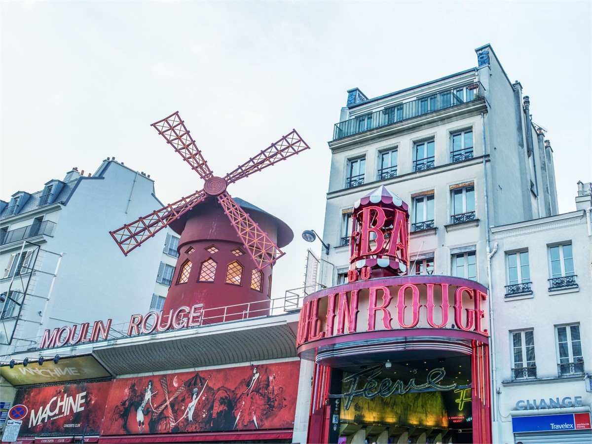 Moulin Rouge in Paris