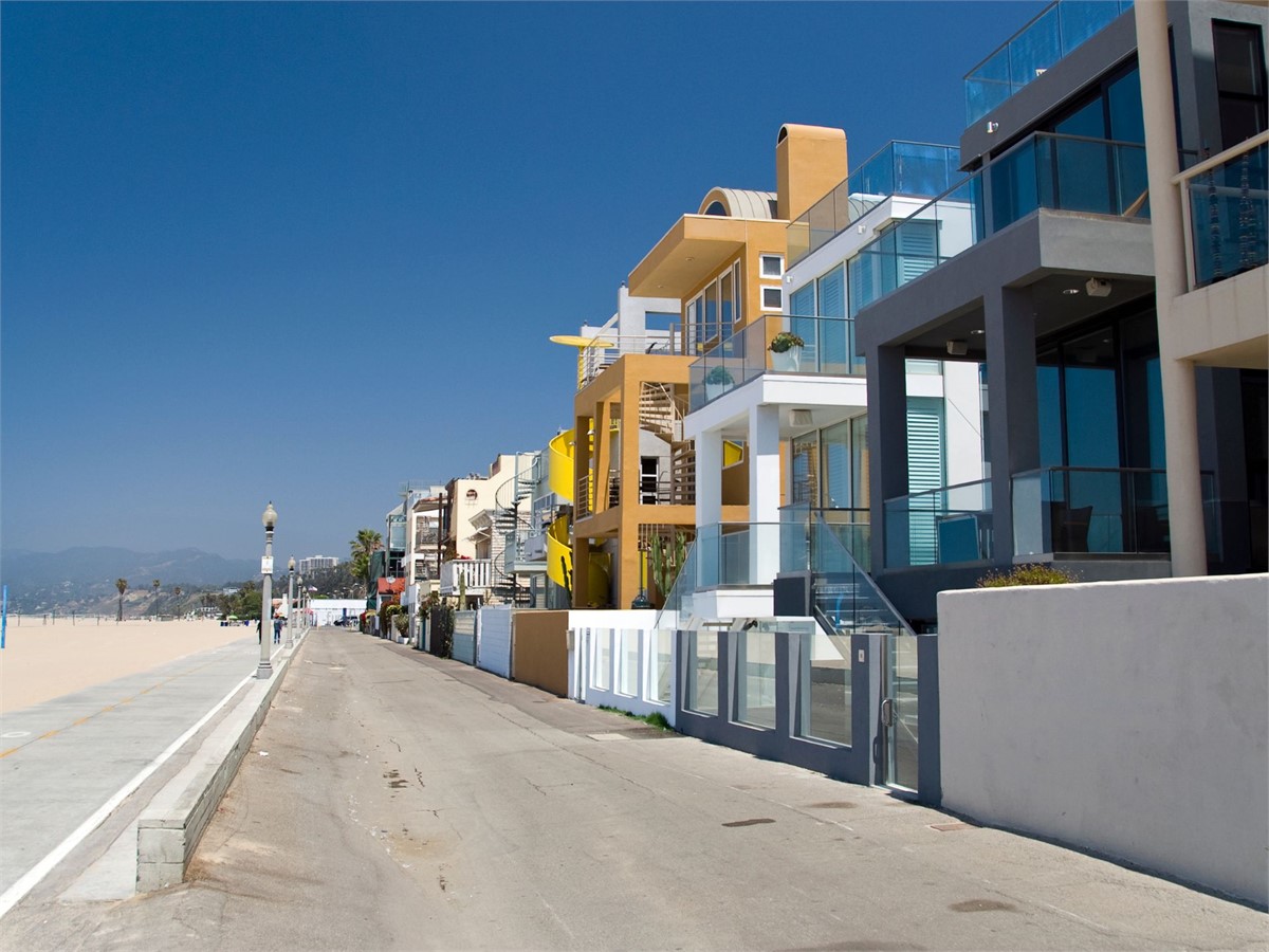 Bunte Beach Houses in Santa Monica