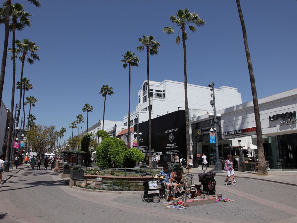 Third Street Promenade in Santa Monica